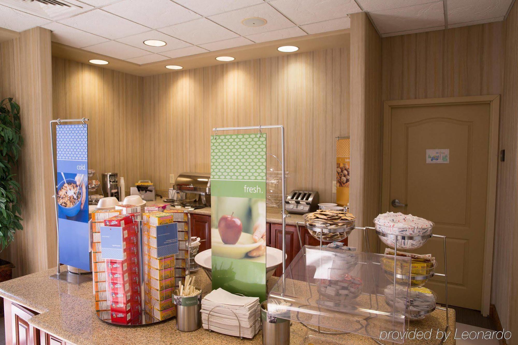 Hampton Inn Derby-Wichita Southeast Экстерьер фото